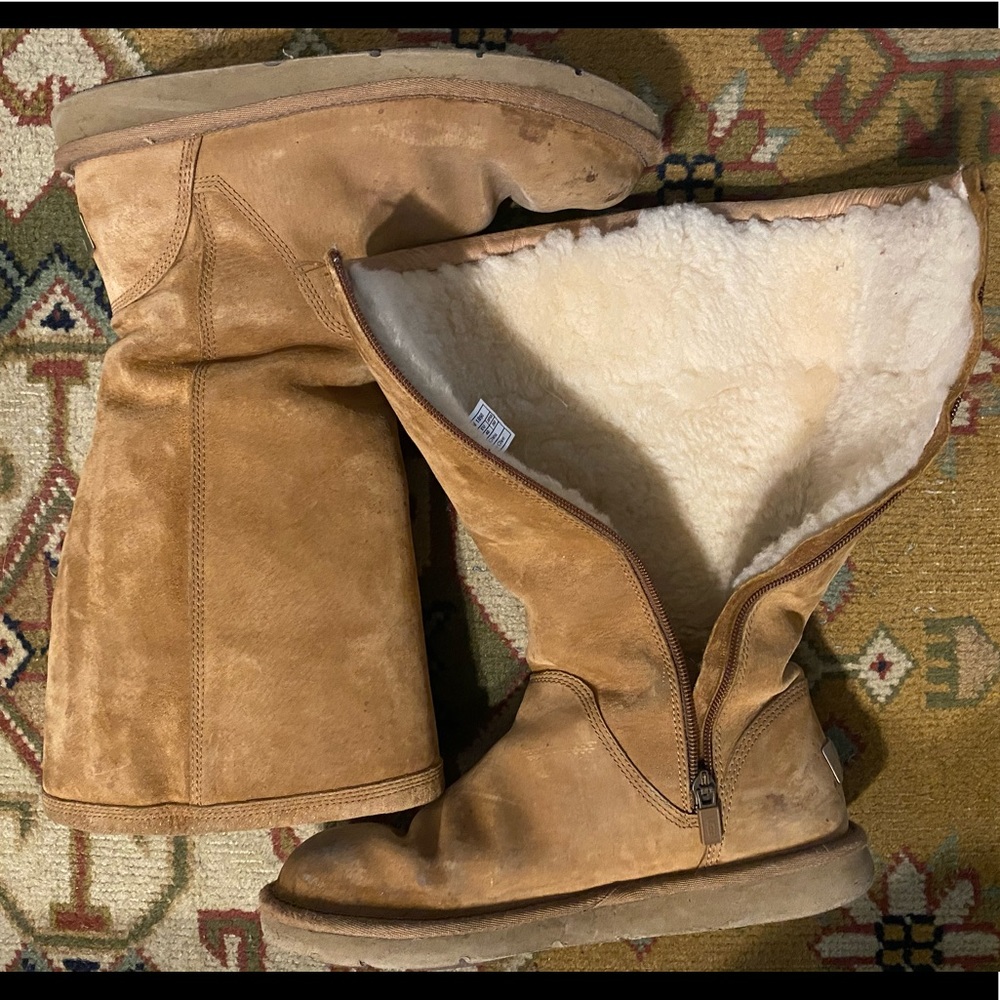UGG Zip-up Boots